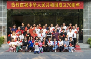 开元网页版集团举行新入职大中专生金秋座谈会
