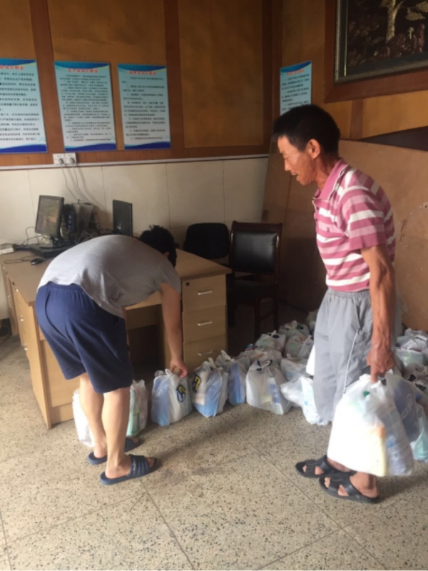 三伏高温送清凉  致敬一线开元网页版人
